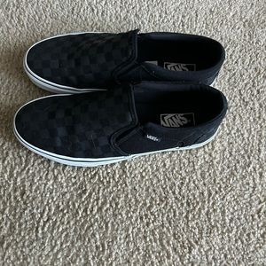 Vans all black checkered Men’s size 9